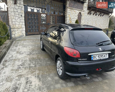 Чорний Пежо 206, об'ємом двигуна 1.36 л та пробігом 225 тис. км за 2600 $, фото 20 на Automoto.ua