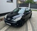 Чорний Пежо 206, об'ємом двигуна 1.36 л та пробігом 330 тис. км за 3800 $, фото 1 на Automoto.ua