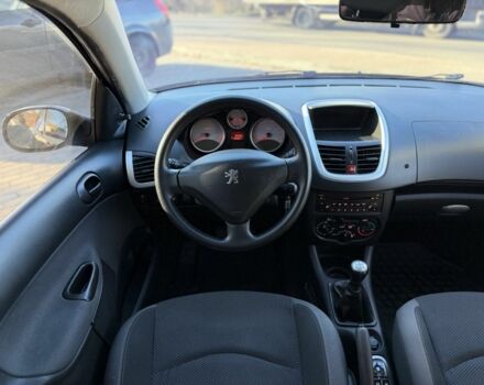 Черный Пежо 206, объемом двигателя 1.4 л и пробегом 152 тыс. км за 4500 $, фото 18 на Automoto.ua