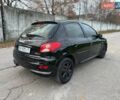 Чорний Пежо 206, об'ємом двигуна 1.4 л та пробігом 263 тис. км за 3999 $, фото 3 на Automoto.ua