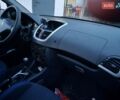 Черный Пежо 206, объемом двигателя 1.36 л и пробегом 150 тыс. км за 4600 $, фото 9 на Automoto.ua