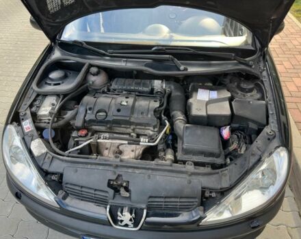 Черный Пежо 206, объемом двигателя 1.6 л и пробегом 230 тыс. км за 4096 $, фото 22 на Automoto.ua