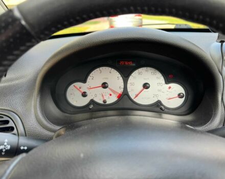 Черный Пежо 206, объемом двигателя 1.6 л и пробегом 230 тыс. км за 4096 $, фото 13 на Automoto.ua