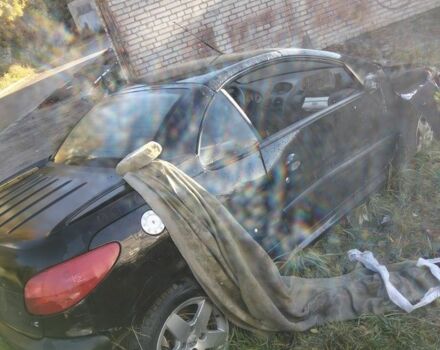 Черный Пежо 206, объемом двигателя 0 л и пробегом 10 тыс. км за 1100 $, фото 2 на Automoto.ua