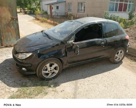 Чорний Пежо 206, об'ємом двигуна 1.6 л та пробігом 311 тис. км за 1700 $, фото 6 на Automoto.ua