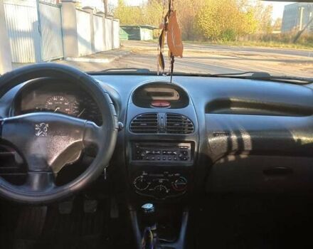 Чорний Пежо 206, об'ємом двигуна 1.36 л та пробігом 270 тис. км за 1700 $, фото 1 на Automoto.ua