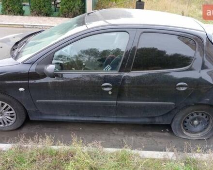 Чорний Пежо 206, об'ємом двигуна 1.36 л та пробігом 153 тис. км за 2500 $, фото 2 на Automoto.ua