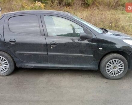 Чорний Пежо 206, об'ємом двигуна 1.36 л та пробігом 153 тис. км за 2500 $, фото 1 на Automoto.ua