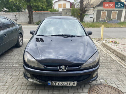 Пежо 206 1999 в Херсоне на Automoto.ua Черный Пежо 206, объемом двигателя 1.6 л и пробегом 211 тыс. км за 3100 $, фото 1 на Automoto.ua
