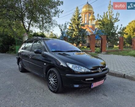 Чорний Пежо 206, об'ємом двигуна 1.4 л та пробігом 202 тис. км за 3950 $, фото 1 на Automoto.ua