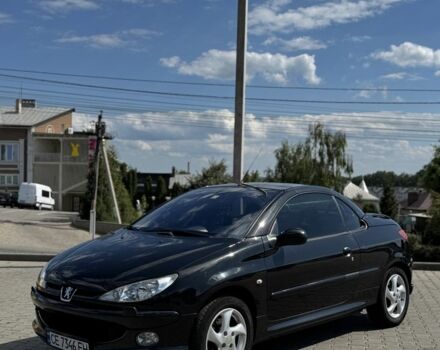 Черный Пежо 206, объемом двигателя 1.6 л и пробегом 175 тыс. км за 4700 $, фото 1 на Automoto.ua