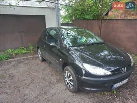 Чорний Пежо 206, об'ємом двигуна 1.4 л та пробігом 208 тис. км за 3300 $, фото 1 на Automoto.ua