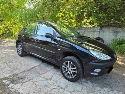 Пежо 206 2009 у Дніпро (Дніпропетровську) на Automoto.ua Чорний Пежо 206, об'ємом двигуна 1.6 л та пробігом 103 тис. км за 5300 $, фото 1 на Automoto.ua