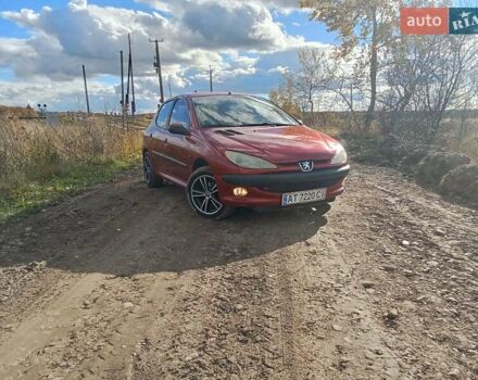Червоний Пежо 206, об'ємом двигуна 1.4 л та пробігом 458 тис. км за 2450 $, фото 1 на Automoto.ua
