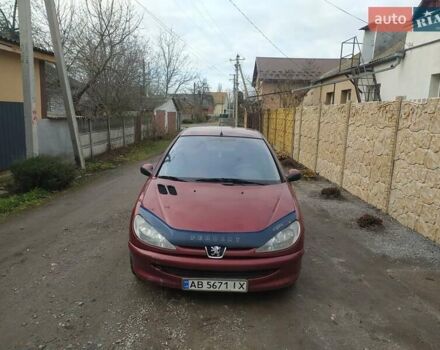 Красный Пежо 206, объемом двигателя 1.87 л и пробегом 315 тыс. км за 2700 $, фото 4 на Automoto.ua