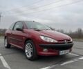 Красный Пежо 206, объемом двигателя 1.4 л и пробегом 179 тыс. км за 3600 $, фото 3 на Automoto.ua