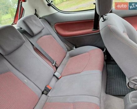 Красный Пежо 206, объемом двигателя 1.36 л и пробегом 230 тыс. км за 2200 $, фото 30 на Automoto.ua