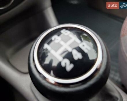 Красный Пежо 206, объемом двигателя 1.36 л и пробегом 230 тыс. км за 2200 $, фото 32 на Automoto.ua