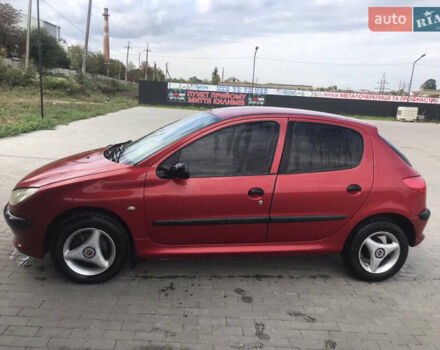 Красный Пежо 206, объемом двигателя 1.4 л и пробегом 270 тыс. км за 3350 $, фото 5 на Automoto.ua