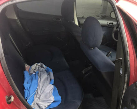 Красный Пежо 206, объемом двигателя 1.4 л и пробегом 270 тыс. км за 3350 $, фото 1 на Automoto.ua