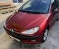 Красный Пежо 206, объемом двигателя 1.4 л и пробегом 163 тыс. км за 4000 $, фото 3 на Automoto.ua