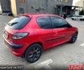 Червоний Пежо 206, об'ємом двигуна 1.1 л та пробігом 125 тис. км за 3500 $, фото 3 на Automoto.ua