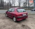 Червоний Пежо 206, об'ємом двигуна 1.12 л та пробігом 161 тис. км за 2200 $, фото 2 на Automoto.ua