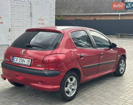 Червоний Пежо 206, об'ємом двигуна 1.59 л та пробігом 195 тис. км за 3800 $, фото 5 на Automoto.ua