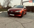 Красный Пежо 206, объемом двигателя 1.36 л и пробегом 241 тыс. км за 3200 $, фото 1 на Automoto.ua