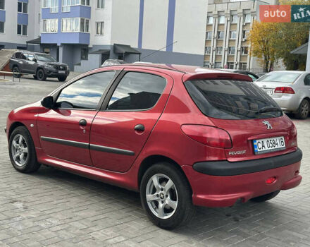 Червоний Пежо 206, об'ємом двигуна 1.59 л та пробігом 195 тис. км за 3800 $, фото 8 на Automoto.ua