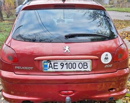 Красный Пежо 206, объемом двигателя 1.4 л и пробегом 199 тыс. км за 3900 $, фото 6 на Automoto.ua