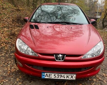 Червоний Пежо 206, об'ємом двигуна 1.6 л та пробігом 218 тис. км за 3500 $, фото 1 на Automoto.ua