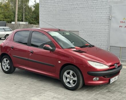 Красный Пежо 206, объемом двигателя 1.6 л и пробегом 195 тыс. км за 3750 $, фото 2 на Automoto.ua