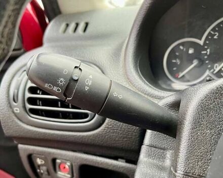 Красный Пежо 206, объемом двигателя 1.36 л и пробегом 232 тыс. км за 2990 $, фото 13 на Automoto.ua