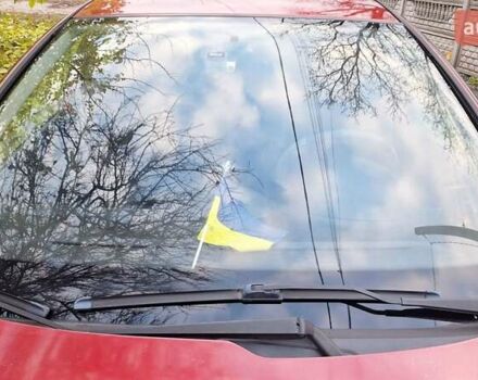 Красный Пежо 206, объемом двигателя 1.4 л и пробегом 199 тыс. км за 3900 $, фото 5 на Automoto.ua