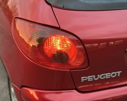 Красный Пежо 206, объемом двигателя 1.4 л и пробегом 119 тыс. км за 4500 $, фото 22 на Automoto.ua