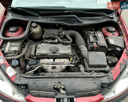Красный Пежо 206, объемом двигателя 1.4 л и пробегом 76 тыс. км за 5200 $, фото 13 на Automoto.ua