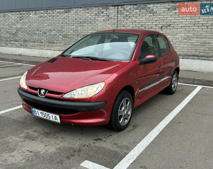 Красный Пежо 206, объемом двигателя 1.4 л и пробегом 76 тыс. км за 5200 $, фото 6 на Automoto.ua