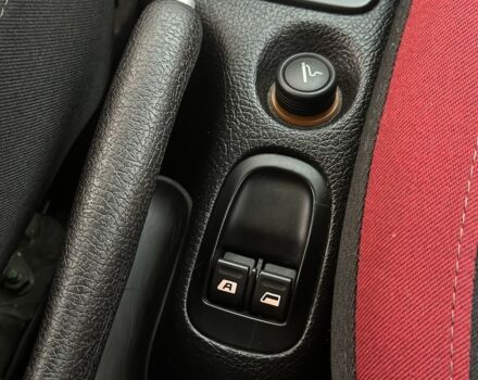 Красный Пежо 206, объемом двигателя 1.4 л и пробегом 119 тыс. км за 4500 $, фото 16 на Automoto.ua