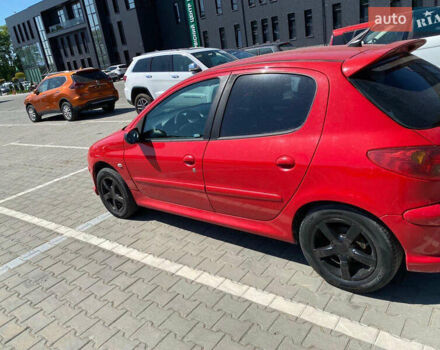 Красный Пежо 206, объемом двигателя 1.4 л и пробегом 130 тыс. км за 2600 $, фото 3 на Automoto.ua
