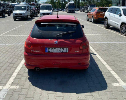 Красный Пежо 206, объемом двигателя 1.4 л и пробегом 130 тыс. км за 2600 $, фото 1 на Automoto.ua