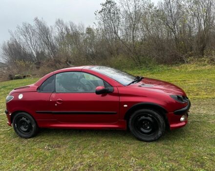 Красный Пежо 206, объемом двигателя 1.6 л и пробегом 320 тыс. км за 2600 $, фото 3 на Automoto.ua