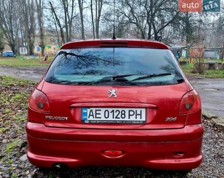 Красный Пежо 206, объемом двигателя 1.36 л и пробегом 226 тыс. км за 3799 $, фото 14 на Automoto.ua