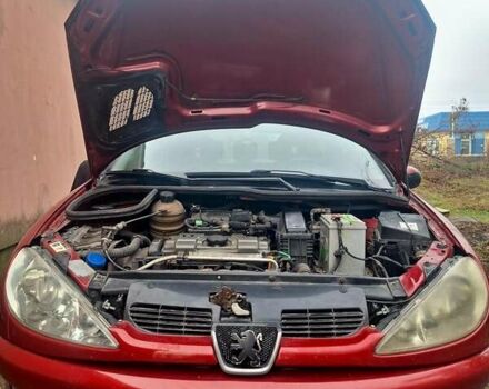 Красный Пежо 206, объемом двигателя 1.36 л и пробегом 226 тыс. км за 3799 $, фото 51 на Automoto.ua