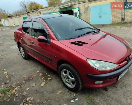 Червоний Пежо 206, об'ємом двигуна 1.36 л та пробігом 230 тис. км за 3800 $, фото 7 на Automoto.ua