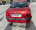 Красный Пежо 206, объемом двигателя 1.4 л и пробегом 170 тыс. км за 2800 $, фото 4 на Automoto.ua
