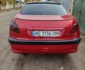 Червоний Пежо 206, об'ємом двигуна 1.36 л та пробігом 230 тис. км за 3800 $, фото 4 на Automoto.ua