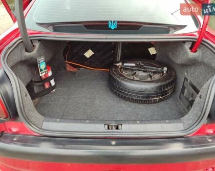 Червоний Пежо 206, об'ємом двигуна 1.36 л та пробігом 230 тис. км за 3800 $, фото 3 на Automoto.ua