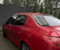 Красный Пежо 206, объемом двигателя 1.4 л и пробегом 133 тыс. км за 3500 $, фото 4 на Automoto.ua