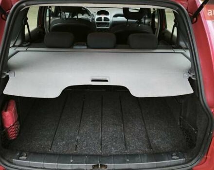 Червоний Пежо 206, об'ємом двигуна 1.4 л та пробігом 286 тис. км за 4250 $, фото 30 на Automoto.ua